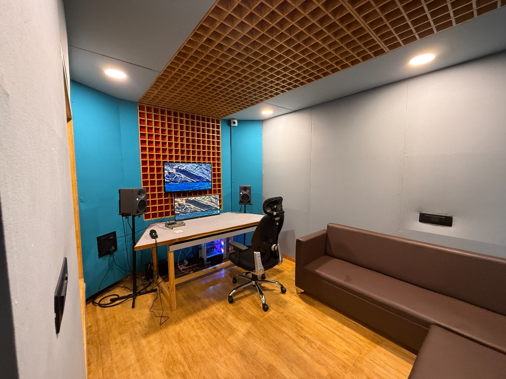 C Sharp Recording Studio — Branch 4, photo 3
